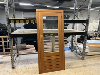 Douglas tone deurkozijn Hillhout